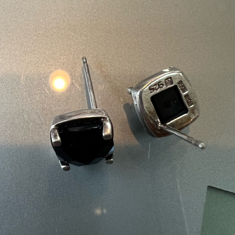 Vintage Sterling Silver Black Onyx Earrings - Picture 2 of 6